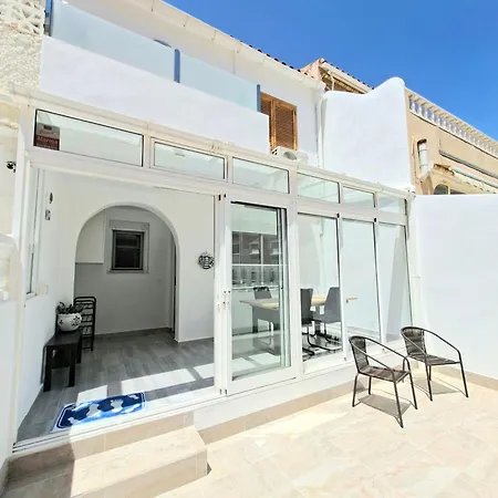 Family-friendly Apartment-torrevieja Apartament