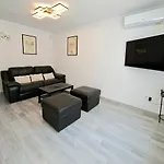 Family-friendly Apartment-torrevieja Торевьиа